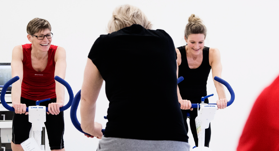 Patienter til træning med Krop og kræft teamet