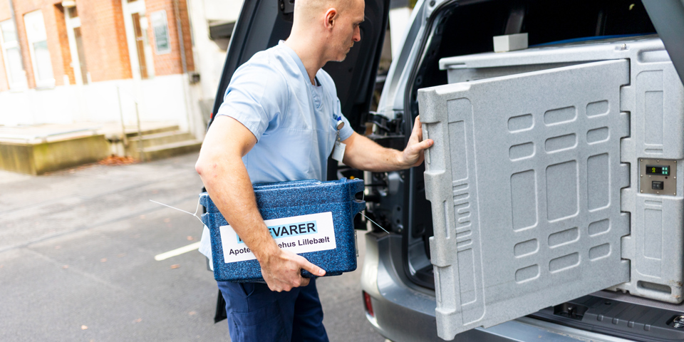 Medicin fragtes i bil