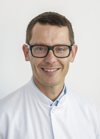 Portræt af overlæge Michael Roost Clausen