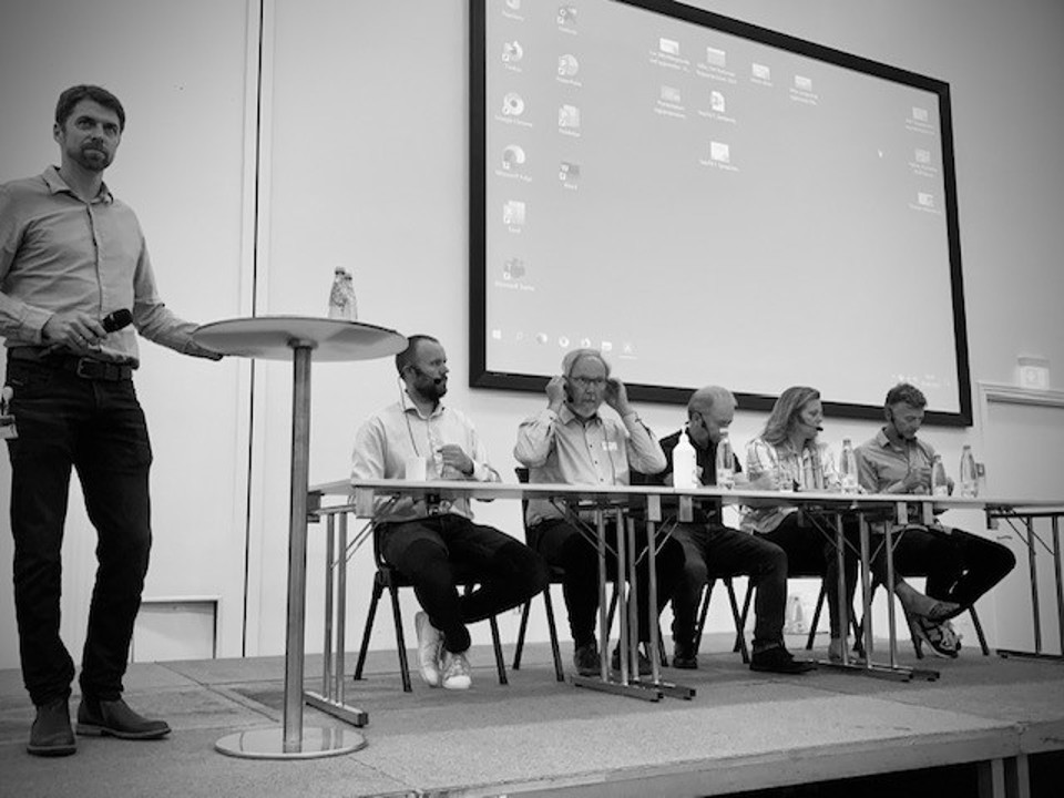 Paneldebat